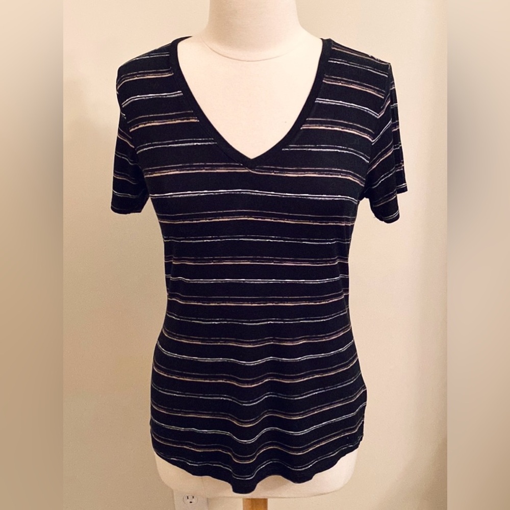 APT 9 Essentials Black Striped SZ S Modern Effortless Chic Smart Casual T-Shirt